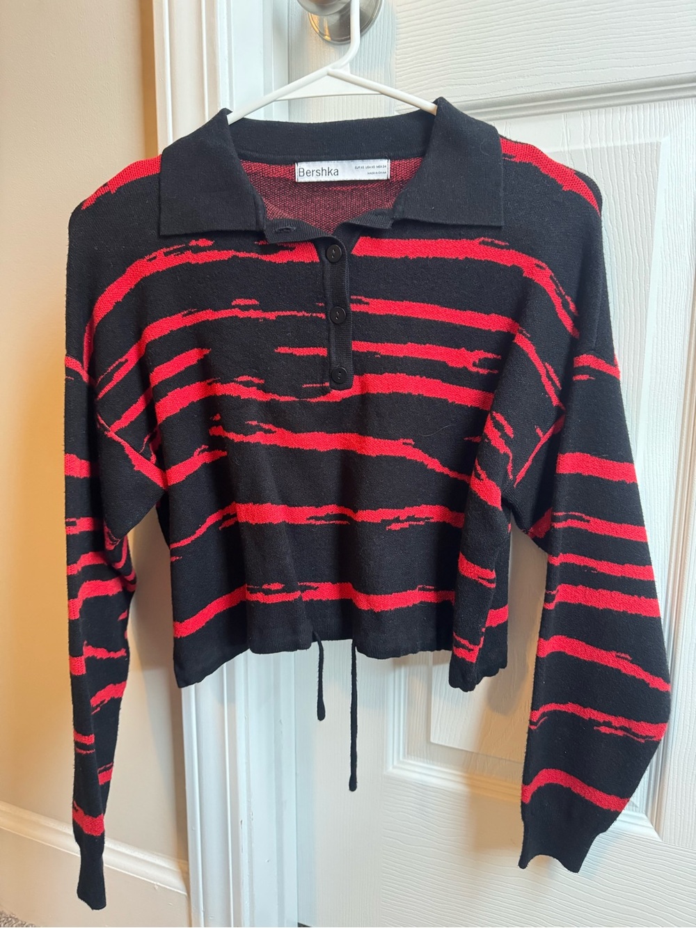 Bershka Black and Red Striped Cropped Polo Knit